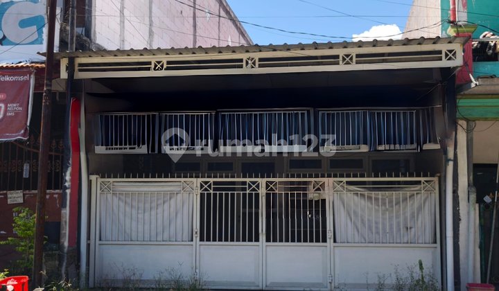 For Rent: Commercial House by the Roadside 1
