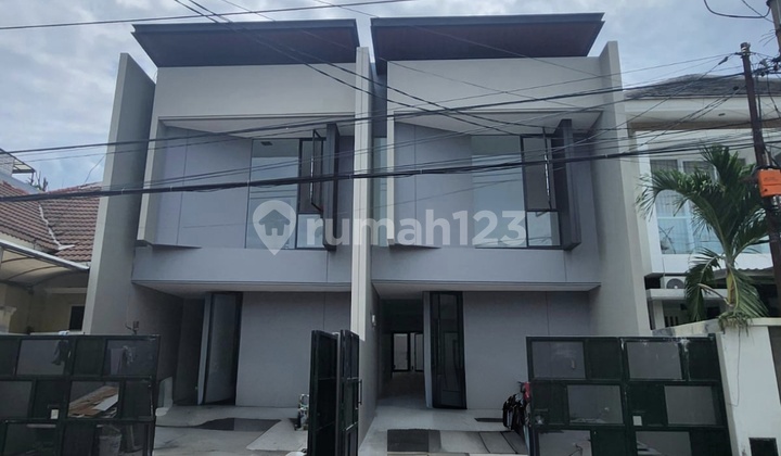 For Sale Modern Minimalist House Mulyosari 1