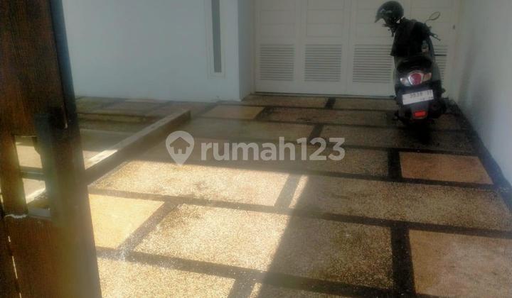 Dikontrakkan Rumah 2 Lantai Rungkut  2
