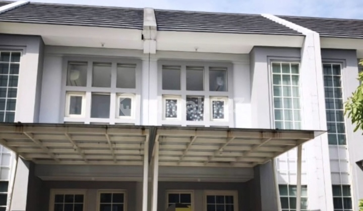 Dijual Rumah Hadap Selatan Grand Pakuwon