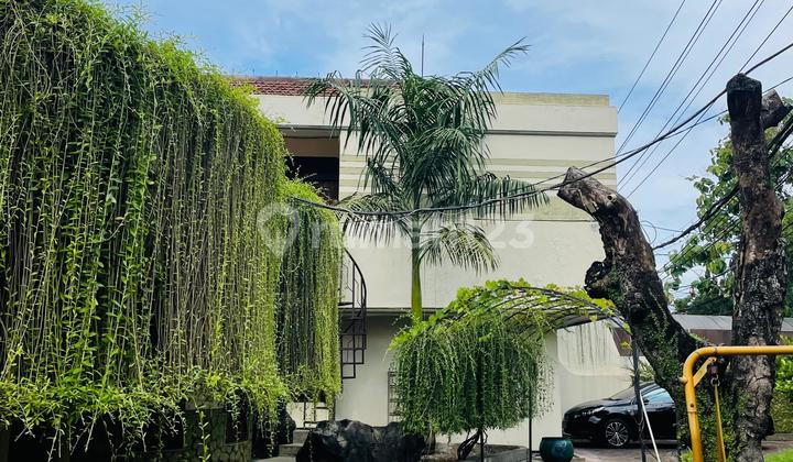 Dijual Rumah Strategis Kawasan Bisnis