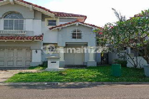 Old Money Cluster Golf Mediterania House Lippo Karawaci