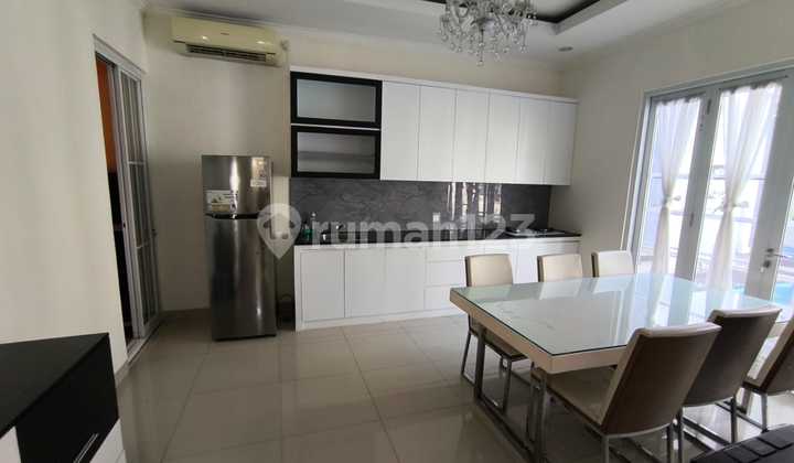 Ada Kolam Renang Alicante Gading Serpong 2