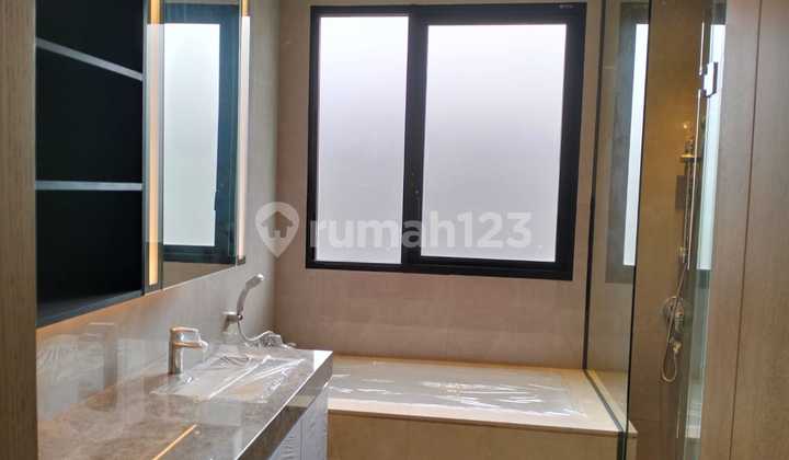 Sewa/ Jual Brand New Hoek Navapark Laurel Bsdcity Serpong