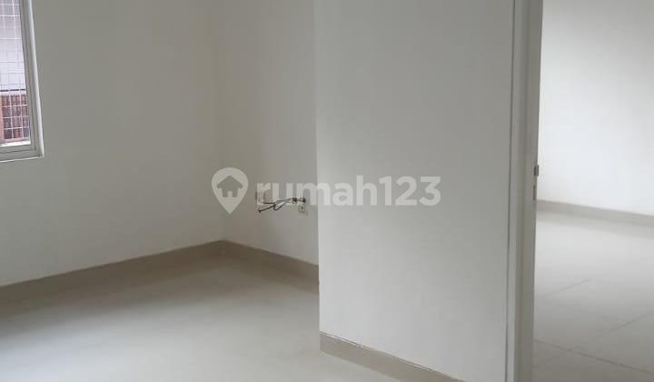 Nice House with SHM in Atlantic City Golf Lake Residence Cluster, Cengkareng, West Jakarta City, DKI Jakarta 2