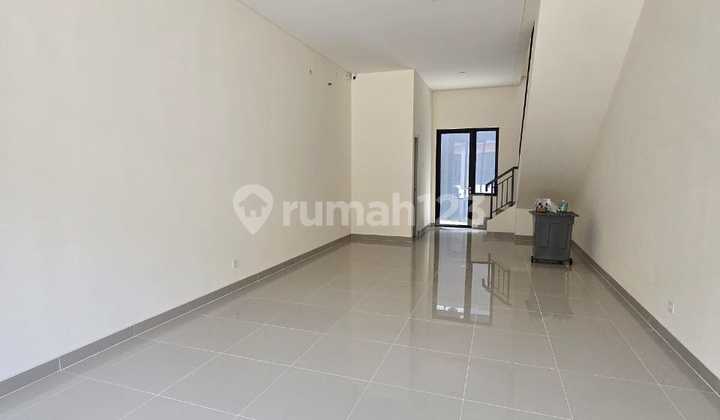 Strategic Shop House on Serpong Main Road Tangerang Near Toll Gate