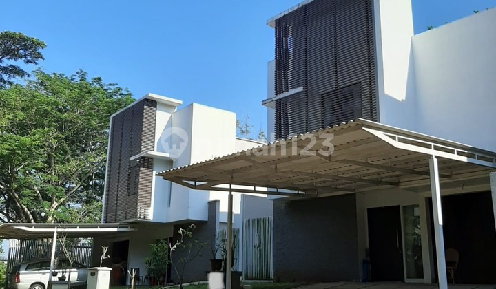 Rumah Cantik di Vermont Parkland Bsd City