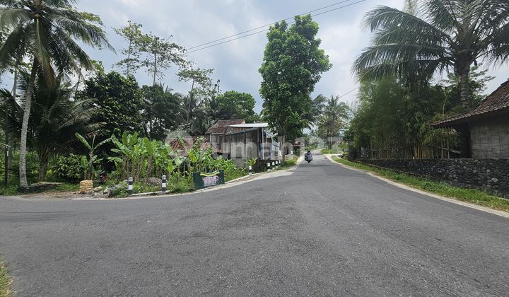 Tanah SHM Barat Pasar Pakem - Kawasan Villa 