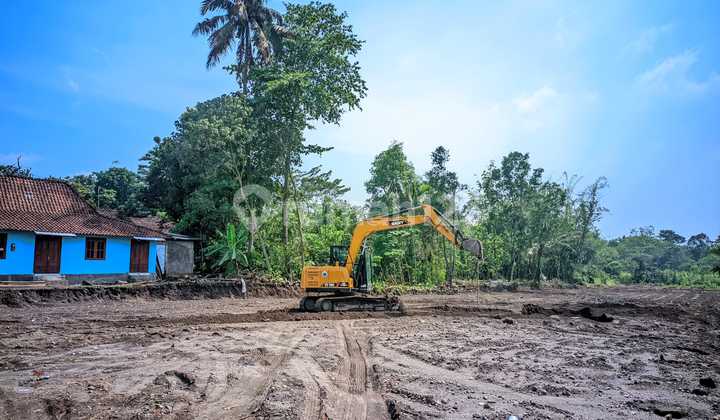 Tanah Pakem Sleman-SHM Utara UII