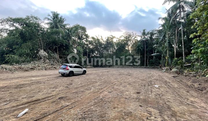 Dekat Ibarbo Park Tanah SHMP Sleman Jogja 