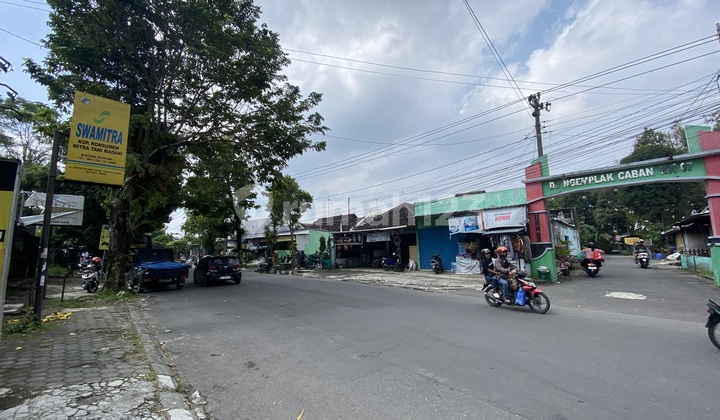 100 Jutaan Belakang Gor Tridadi - Free BPHTB