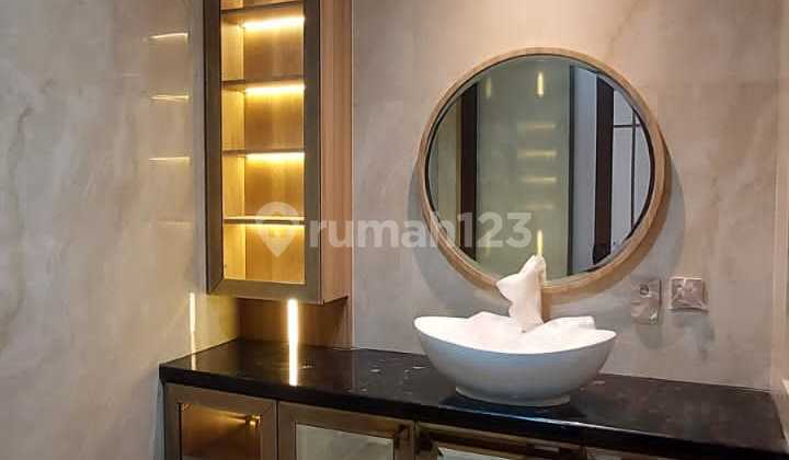 "Luxurious Balinese Villa Design with Swimming Pool"