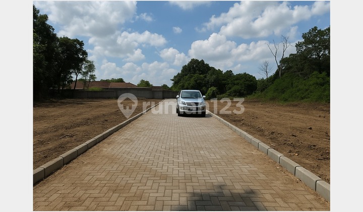 East Maguwoharjo Land Near Jogja Solo Highway