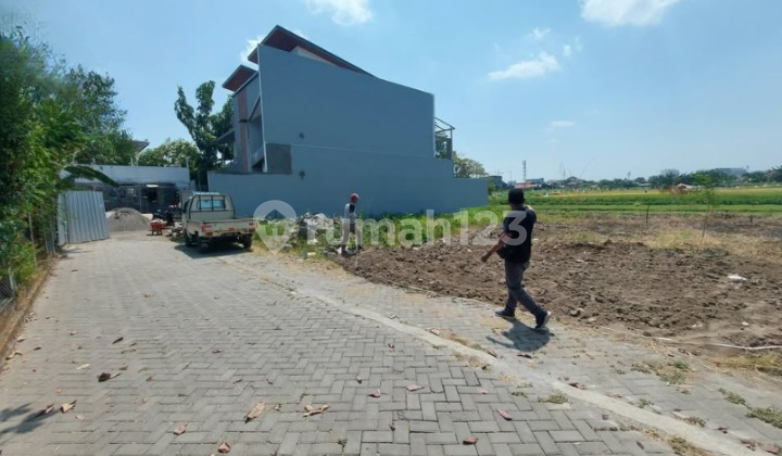 Beautiful Land for Sale in Jogja City, Rice Field View, Secure Legality