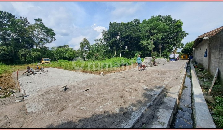 100 Meter Jl. LPMP Kalasan 5 Menit RS PDHI Free Desain & PBG 100 Meter Jl. LPMP Kalasan 5 Menit RS PDHI Free Desain & PBG