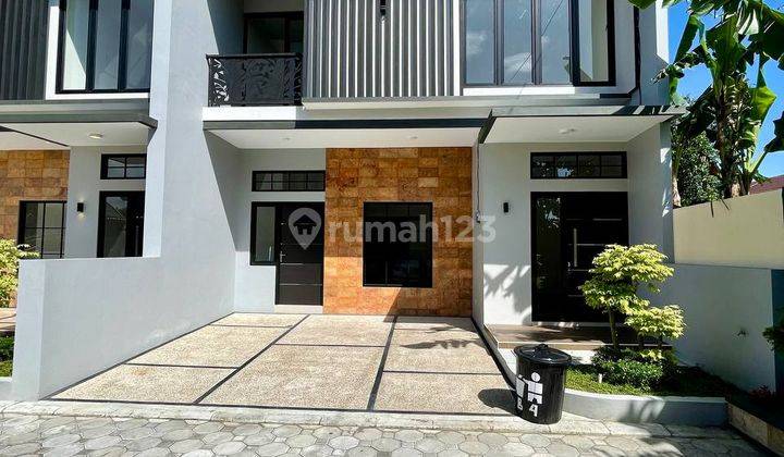 Rumah Mewah Siap Huni, Purwomartani, Dekat Bandara Adisucipto