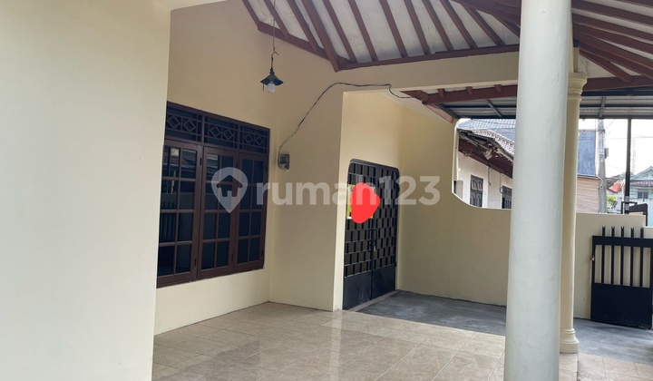 1-Story House Cimanggis SHM, Spacious Strategic Land