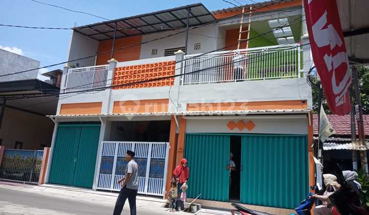 2-Storey Shop House in Ciledug 3 Bedrooms 3 Bathrooms Cheap Negotiable