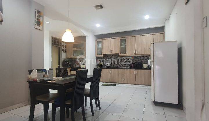 Dijual Rumah 2,5 Lantai Taman Palem Lestari Luas Bagus Murah Nego 1