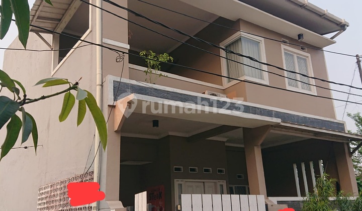 Rumah Minilmalis 2 Lantai Graha Raya Bintaro Super Strategis Murah 