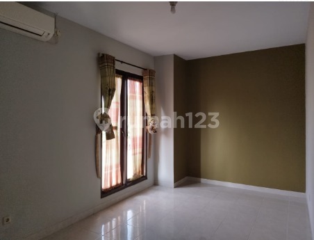 For Sale 2-Story House in The Groove Ciputat, Strategic Location, SHM, Negotiable, Affordable Price 2