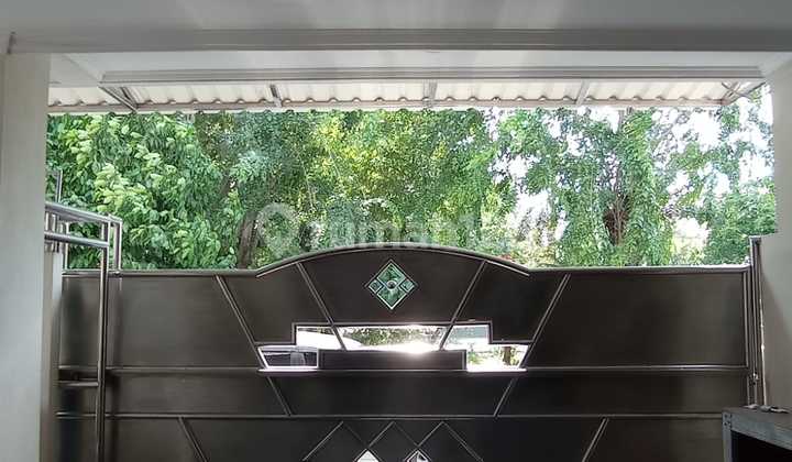 Dijual Rumah Taman Palem 3,5 Lantai Semi Furnish Ada Jacuzzi 2