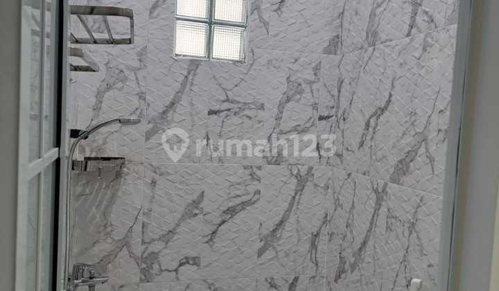 Disewakan Rumah Baru 2 Lantai Bintaro Sektor 9 Termurah Strategis Siap Huni Bebas Banjir Nego 2