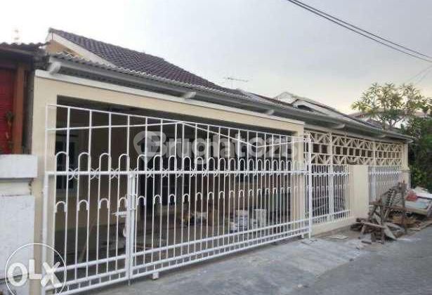 Strategic House in Pondok Candra Sidoarjo 1