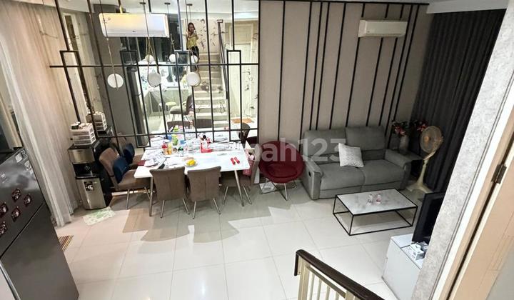 Dijual Rumah Long Beach Siap Huni! Hunian Nyaman, Sudah Renovasi & Full Furnis Tinggal Bawa Koper!