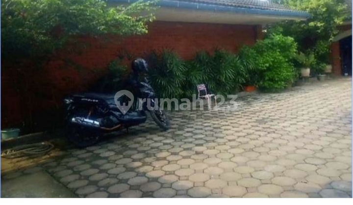 RUMAH RASA VILLA 5 KM DARI STASIUN MRT LEBAK BULUS MURAH LAHAN LUAS 2
