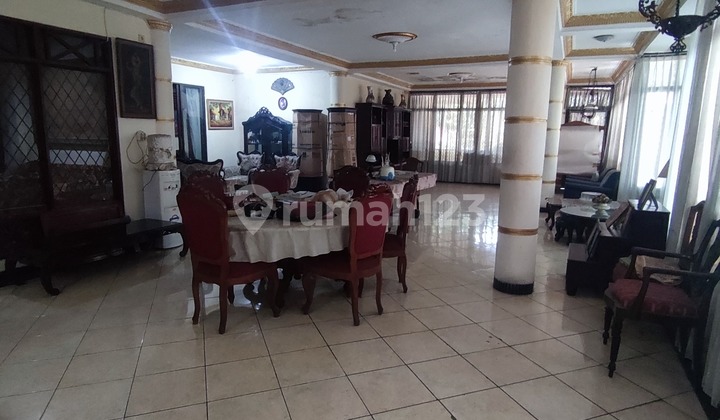 Rumah Hitung Tanah Luas Cikini Bintaro Sektor 7 Lingkungan Elit