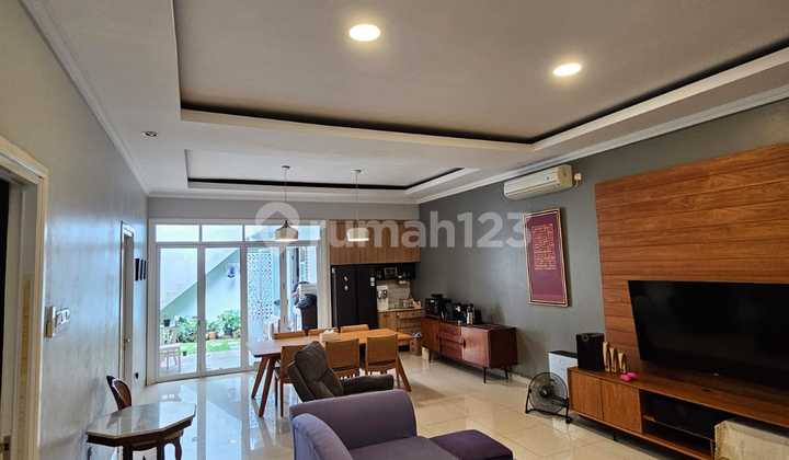 RUMAH DEKAT STASIUN PONDOK RANJI 2 LANTAI BINTARO SEKTOR 3