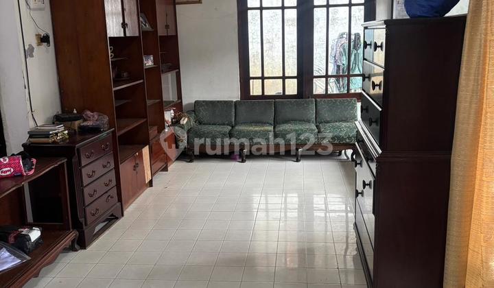 READY-TO-OCCUPY HOUSE NEAR MALL AND CBD, FLOOD-FREE - KUNCIRAN MAS PERMAI 2