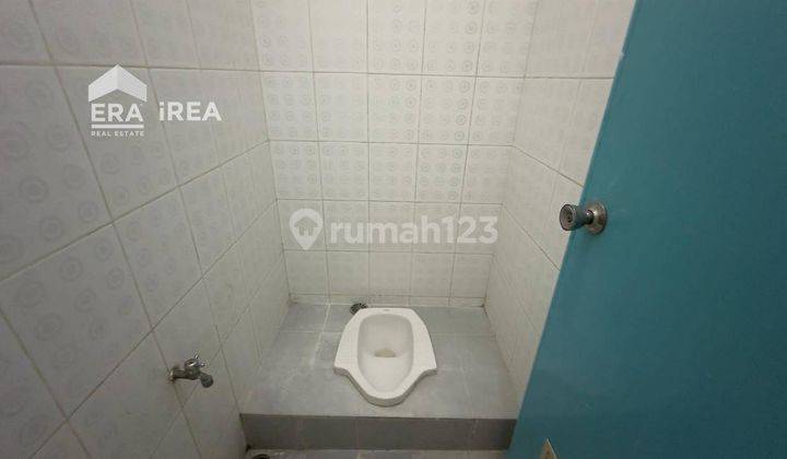 Ruko 3 lantai Disewakan Solo di Pasar Kliwon Surakarta, dekat RS Kustati dan Alun-Alun Kidul 2