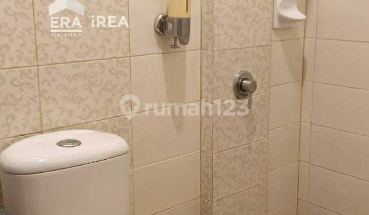 Rumah Semi Furnish Dijual di Pringwulung Jogja, , artistik, luas, 8 kamar tidur, lokasi strategis, dekat Sanata Dharma dan UNY 2