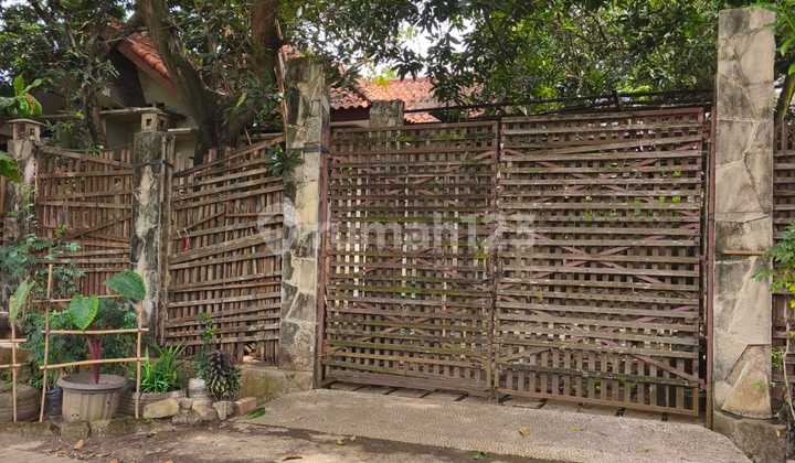 Old House for Sale, Land Only, in Lippo Karawaci