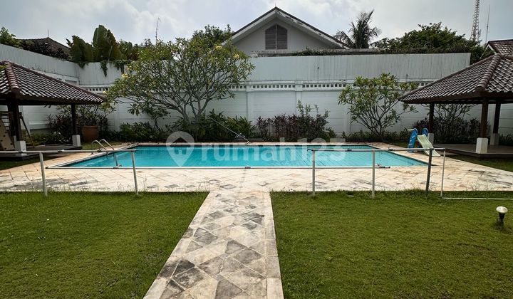 Dijual Villa Mewah di Pejaten Dekat Kemang Jakarta Selatan