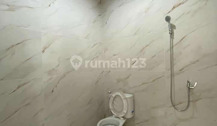 Dijual Rumah Siap Huni Posisi Hook di Sektor 1G Gading Serpong 2