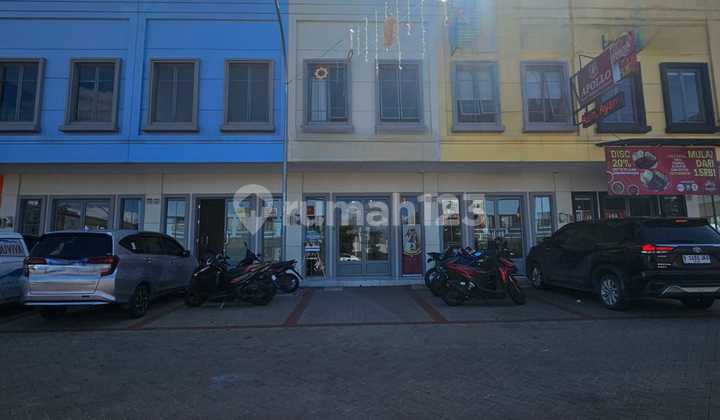 For Sale Fast Shop House Facing Road in Maggiore Grande For Sale Fast Shop House Facing Road in Maggiore Grande