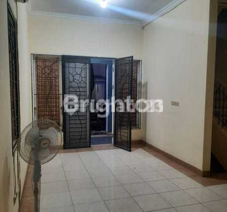 Rumah Lokasi Strategis Di Cluster Taman Crystal Gading Serpong 2