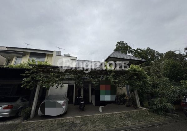 Rumah Mewah Di Cluster The Castilla Bsd City Bagus SHM