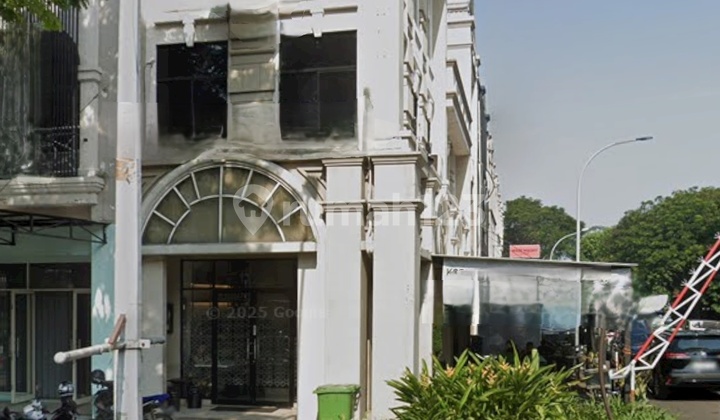 For Sale: 3-Storey Corner Shophouse on East Boulevard, Grand Galaxy City. 2