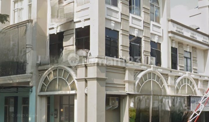 For Sale: 3-Storey Corner Shophouse on East Boulevard, Grand Galaxy City. 1