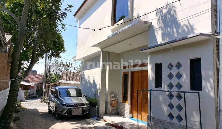 Rumah 2 Lantai Jalan Utama Dekat Tol Dekat Departemen Store Dan Rs  2