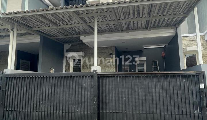Dijual Rumah Design Minimalis 2 Lantai di Lebak Timur