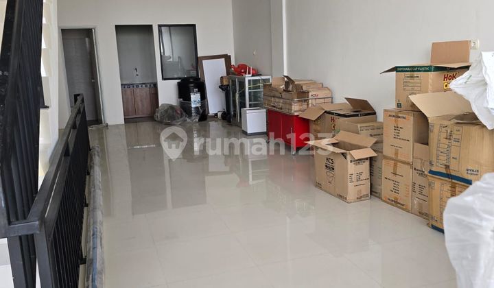 For Sale 3-Story Shophouse in Eastern Park Keputih