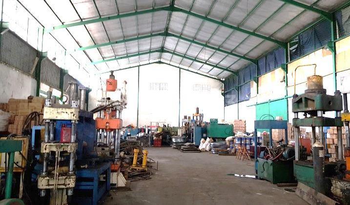 For Sale Factory and Other Buildings in Cibinong, Bogor Regency, West Java, in Cibinong Factory 17708.0 m² with Certificate of Ownership.