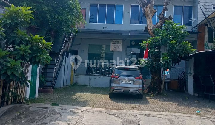 For Rent: Office Space. Located on Jl Asembaris, Tebet, South Jakarta.