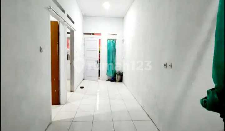Strategic House in Asri Ujungberung Housing Complex, Negotiable Price Strategic House in Asri Ujungberung Housing Complex, Negotiable Price