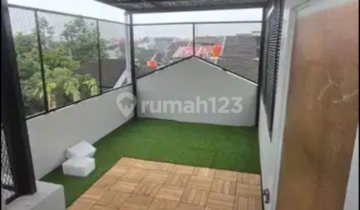 Modern Home with Villa Feel in East Bandung